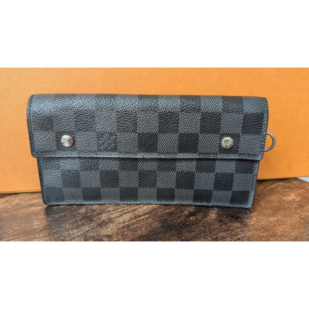 Louis Vuitton LV Damier Graphite Accordion Long Wallet Black